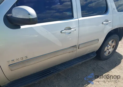 2010 Chevrolet Tahoe Lt z USA, uszkodzony, nr VIN 1GNMCBE37AR172733